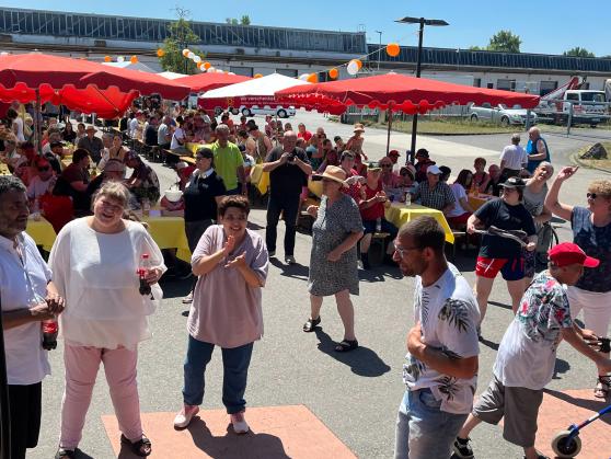 Sommerfest: Musik, Kunst und besondere Eierbecher